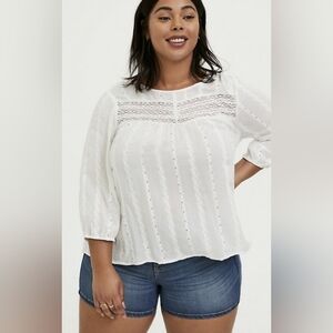 Torrid White Embroidered Women's Camisole